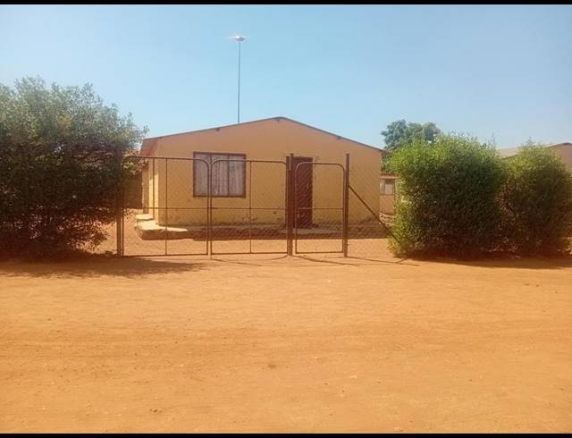 2 BEDROOM HOUSE FOR SALE IN SOSHANGUVE SOUTH